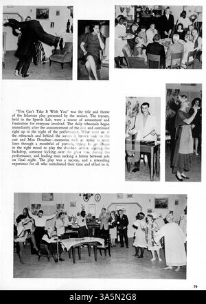 Das Jahrbuch „Wagistanian“ 1963 fasst die akademischen und außerschulischen Erfahrungen der Schüler der Southwest High zusammen und zeigt Vereine, Leichtathletik und bemerkenswerte Veranstaltungen aus dem Schuljahr 1962-1963. Stockfoto