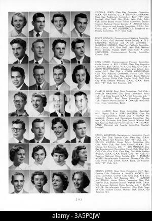 Die 1953 erschienene Ausgabe des Jahrbuchs „Wahian“ Washburn High School dokumentiert die Aktivitäten von Schülern, Lehrkräften, Sportmannschaften und Schulvereinen während des akademischen Jahres 1952-1953 und bietet eine historische Momentaufnahme des Schuljahres. Stockfoto