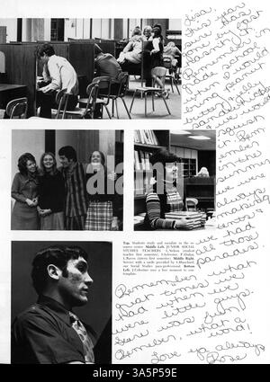 Das Jahrbuch „Contrails“ 1972 von der Lindbergh High School zeigt die Leistungen der Schüler, Beiträge der Lehrkräfte und Ereignisse, die während des Schuljahres 1971-1972 stattfanden. Stockfoto