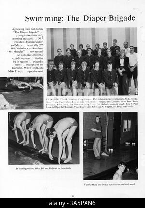 Das Villager Jahrbuch 1975 der St. Anthony Village High School zeigt Veranstaltungen, Schüler, Lehrer, Sportprogramme und Clubs aus dem Schuljahr 1974-1975. Stockfoto