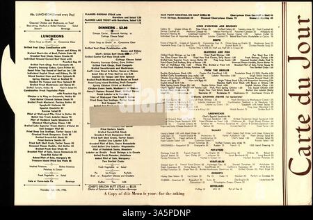 Das zweifach gefaltete Menü von Harry's Cafe zeigt eine Illustration mit rotem Hummer auf dem Cover und bietet Mittagessen, Abendessen und ein tägliches Special. Auf der Speisekarte stehen Meeresfrüchte, Steaks und Hors d'oeuvres. Stockfoto