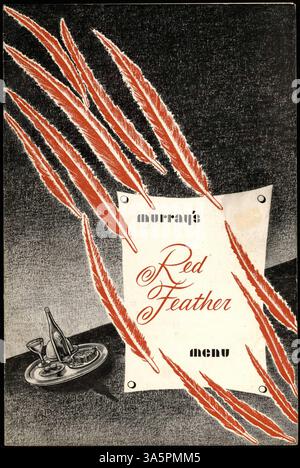 Murrays Red Feather Menu aus den 1930er Jahren ist auf zweifach gefaltetem weißem Cardstock mit Hochglanzrot und Schwarz gedruckt. Es bietet eine Vielzahl von Mittag- und Abendessen, einschließlich Vorspeisen, Steaks, Sandwiches und einer Spirituosenkarte auf der Rückseite. Stockfoto