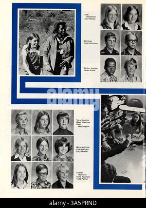 Das Mustang Jahrbuch 1976 erfasst das Leben von Schülern und Lehrern, sportliche Leistungen, Vereine und Schulveranstaltungen aus dem akademischen Jahr 1975-1976 an der Breck School. Stockfoto