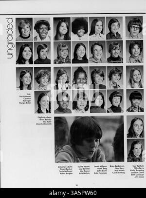 Das Collage Jahrbuch 1975 der Marshall University zeigt Studenten, Dozenten, Sportmannschaften, Vereine und wichtige Veranstaltungen aus dem Schuljahr 1974-1975. Stockfoto