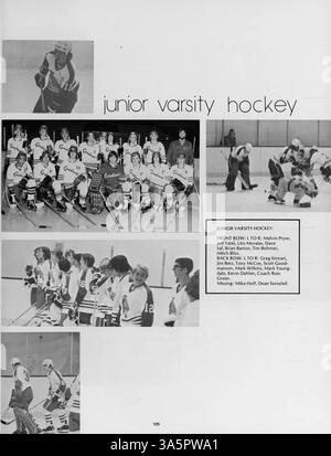 Das Jahrbuch der Marshall University 1975, Collage, dokumentiert die Aktivitäten der Schüler, Lehrer, Leichtathletik, Clubs und bedeutende Veranstaltungen aus dem akademischen Jahr 1974-1975. Stockfoto