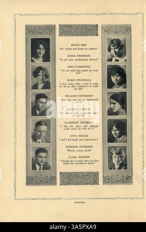 Das Kardinaljahrbuch 1926 der Marshall High School erfasst die Schüler, Lehrkräfte, Leichtathletik, Vereine und Schulveranstaltungen des akademischen Jahres 1925-1926. Stockfoto