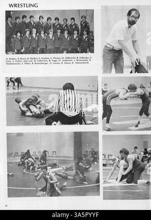 Das Minnetonka East Jr. Das High Yearbook 1981 zeigt wichtige Momente aus dem Schuljahr und hebt Schüler, Lehrer und Veranstaltungen wie Sportwettbewerbe und Schulclubs hervor. Stockfoto