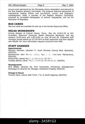 Das offizielle Bulletin 2001 der Minneapolis Public Library soll die Mitarbeiter der Hennepin County Library durch wöchentliche Updates, Ankündigungen und interne Nachrichten auf dem Laufenden halten. Stockfoto