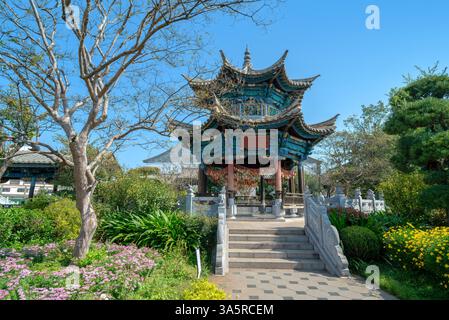 Historische Gebäude in der antiken Stadt Jianshui, Yunnan, China. Stockfoto