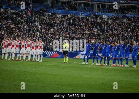 Paris, Frankreich. März 2025. Französische und kroatische Teams treten am 23. März 2025 im Stade de France Stadion in Saint-Denis nördlich von Paris beim Fußballspiel der UEFA Nations League zwischen Frankreich und Kroatien auf. Foto: Firas Abdullah/ABACAPRESS. COM Credit: Abaca Press/Alamy Live News Stockfoto