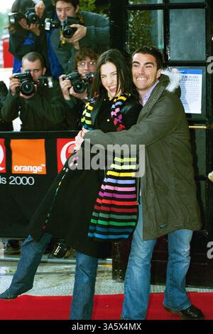 OKTOBER 31, 2000 - LONDON, GROSSBRITANNIEN - Â STEVE FINN ALPHA M042390 31 10 00..-Q MAGAZINE AWARDS 2000 IM PARK LANE HOTEL IN LONDON. (Kreditbild: © Globe Photos/ZUMAPRESS.com) Stockfoto