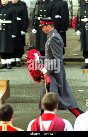 12. November 2000 - London, Großbritannien - Â STEVE FINN ALPHA CN-M042515 12.11.2000.HERZOG VON KENT.-GEDENKSONNTAG. IM CENOTAPH, WHITEHALL, LONDON (Foto: © Globe Photos/ZUMAPRESS.com) Stockfoto