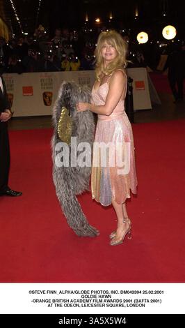 Februar 2001 - London, Großbritannien - Â STEVE FINN ALPHA/ DM043394 25.02.2001.GOLDIE HAWN.-ORANGE BRITISH ACADEMY FILM AWARDS 2001 (BAFTA 2001).AT THE ODEON, LEICESTER SQUARE, LONDON(Credit Image: © Globe Photos/ZUMAPRESS.com) Stockfoto