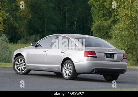 November 2004; Los Angeles, CA, USA; der 2005 Audi A6. Stockfoto