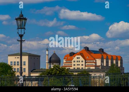 Dresden, Sachsen, Deutschland. Außenansicht des Maritim Hotels am Dresdner International Congress Center. Stockfoto