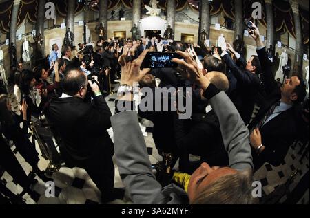 Januar 2015: Washington, District of Columbia, USA S – Vizepräsident Joe Biden trifft am 20. Januar 2015 im US-Kapitol in Washington, DC bei Präsident Barack Obama ein. (Bild: © Prensa Internacional/ZUMA Wire) Stockfoto