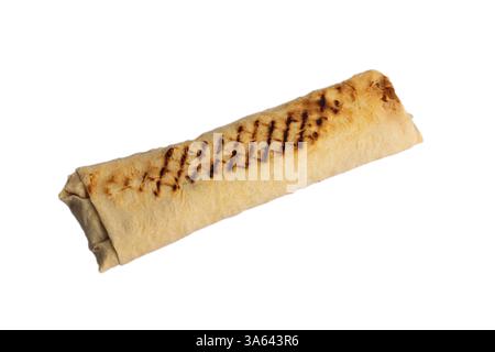 Gegrillte Shawarma mit Spuren von gegrilltem auf Pita-Brot auf weißem Hintergrund für Werbung Stockfoto