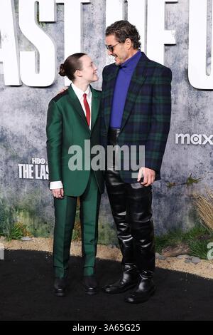 Los Angeles, USA. März 2025. Bella Ramsey und Pedro Pascal nehmen am 24. März 2025 an der Los Angeles Premiere der HBO Original Series The Last of US Staffel 2 in Hollywood, KALIFORNIEN, USA Teil (Foto: JC Olivera/SIPA USA) Credit: SIPA USA/Alamy Live News Stockfoto