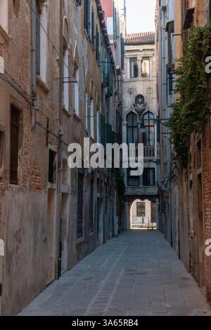 Calle and Landmark Views Everyday Beauty of Venice, Italien. Hochwertige Fotos Stockfoto