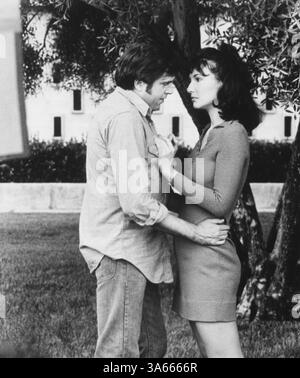 März 2014 – „Mary Steenburgen und Paul Le Mat, am Set des Films“, „Melvin und Howard“, 1980“ (Bild: © Glasshouse/ZUMA Wire) Stockfoto
