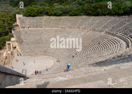 Das antike Theater von Epidaurus (Epidavros), Argolis, Griechenland Stockfoto