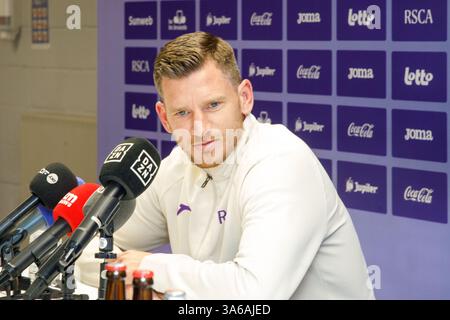Brüssel, Belgien März 2025. Jan Vertonghen von Anderlecht wurde während einer Pressekonferenz von RSC Anderlecht und Vertonghen vorgestellt, um das Ende seiner Karriere am Dienstag, den 25. März 2025, in Brüssel bekannt zu geben. BELGA FOTO HATIM KAGHAT Credit: Belga News Agency/Alamy Live News Stockfoto