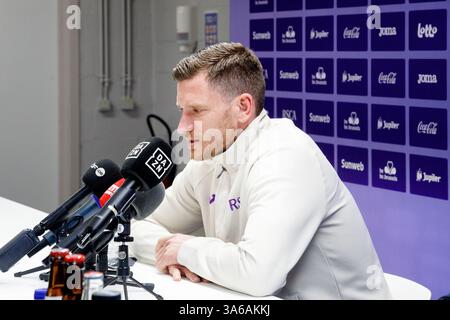 Brüssel, Belgien März 2025. Jan Vertonghen von Anderlecht wurde während einer Pressekonferenz von RSC Anderlecht und Vertonghen vorgestellt, um das Ende seiner Karriere am Dienstag, den 25. März 2025, in Brüssel bekannt zu geben. BELGA FOTO HATIM KAGHAT Credit: Belga News Agency/Alamy Live News Stockfoto