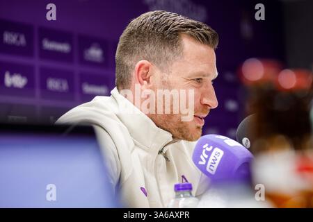 Brüssel, Belgien März 2025. Jan Vertonghen von Anderlecht wurde während einer Pressekonferenz von RSC Anderlecht und Vertonghen vorgestellt, um das Ende seiner Karriere am Dienstag, den 25. März 2025, in Brüssel bekannt zu geben. BELGA FOTO HATIM KAGHAT Credit: Belga News Agency/Alamy Live News Stockfoto
