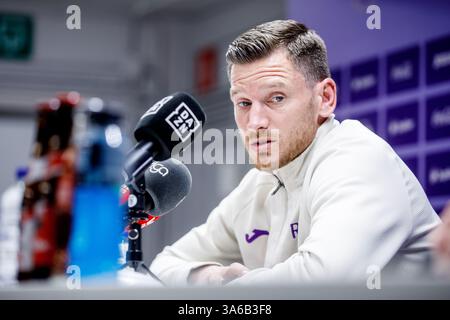 Brüssel, Belgien März 2025. Jan Vertonghen von Anderlecht wurde während einer Pressekonferenz von RSC Anderlecht und Vertonghen vorgestellt, um das Ende seiner Karriere am Dienstag, den 25. März 2025, in Brüssel bekannt zu geben. BELGA FOTO HATIM KAGHAT Credit: Belga News Agency/Alamy Live News Stockfoto