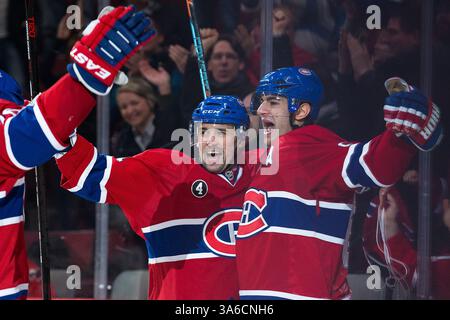 31. JANUAR 2015: Max Pacioretty #67 feiert sein Siegtor mit Tomas Plekanec #14 bei einem NHL-Spiel zwischen den Washington Capitals und den Montreal Canadiens im Bell Centre in Montreal, Quebec, Kanada. Die Montreal Canadiens besiegten die Washington Capitals 1-0 in Überstunden. Philippe Bouchard/CSM(Bild: © Philippe Bouchard/Cal Sports Med/Cal Sport Media/ZUMAPRESS.com) Stockfoto
