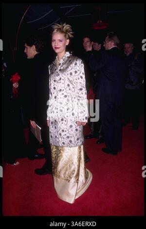 27. Oktober 1996; CLAIRE DANES nimmt an der Premiere von Romeo und Julia in Kalifornien Teil. (Michelson-Hutchins/1996) Stockfoto