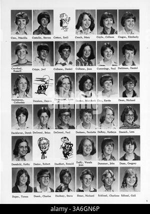 Das Jahrbuch der Hubert Olson Junior High School 1978 dokumentiert die Höhepunkte des akademischen Jahres 1977-1978, einschließlich Studenten, Dozenten und Schulaktivitäten. Stockfoto