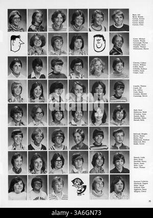 Das Hubert Olson Junior High School Yearbook für 1978 zeigt wichtige Schulveranstaltungen, Vereine, Leichtathletik und das Schülerleben während des Schuljahres 1977-1978. Stockfoto