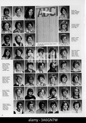 Das Jahrbuch der Hubert Olson Junior High School 1978 zeigt die Höhepunkte des Schuljahres, darunter Schülerleistungen, Sport und außerschulische Veranstaltungen. Stockfoto