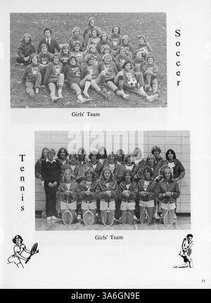 In diesem Jahrbuch werden die akademischen und außerschulischen Aktivitäten an der Hubert Olson Junior High School vorgestellt, die das Schülerleben aus dem Schuljahr 1977-1978 zeigen. Stockfoto