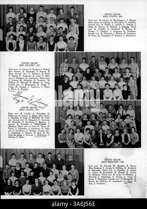 Das Jahrbuch „Wizard 57“ beschreibt die wichtigsten Momente des 1956-1957. Jahres der Edison High School und hebt die Leichtathletik, die Beteiligung der Schüler und die Beiträge der Fakultät hervor. Stockfoto
