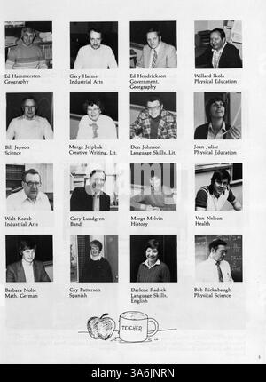 Das 1984 South View Jr. Das High Yearbook zeigt die Höhepunkte des Schuljahres: Sportliche Leistungen, akademische Leistungen und die Beteiligung der Schüler an Vereinen und Schulaktivitäten. Stockfoto