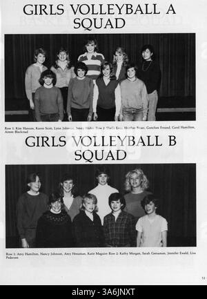 Dieses 1984 South View Jr. Das High Yearbook dokumentiert die verschiedenen Aktivitäten der Schüler, akademische Leistungen, Sportveranstaltungen und Lehrerbeiträge während des Schuljahres 1983-1984. Es erfasst die wichtigsten Momente des Schuljahres durch Fotos und Erzählungen des Schülerlebens. Stockfoto