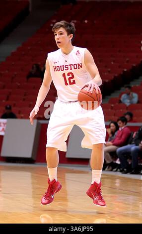 6. JANUAR 2015: Wes VanBeck #12 der University of Houston spielt während des NCAA-Basketballspiels zwischen Houston und Central Florida vom Hofheinz Pavilion in Houston, Texas. (Bild: © Erik Williams/Cal Sport Media/ZUMAPRESS.com) Stockfoto