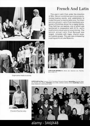 Das „68 Wahian Washburn Yearbook“ von 1968 erfasst die Ereignisse, das Studentenleben, die Leichtathletik, die Vereine und die Fakultät der Washburn High School während des Schuljahres 1967-1968 mit einem Schwerpunkt auf den Beiträgen afroamerikanischer Schüler zur Schulgemeinschaft und Kultur. Stockfoto