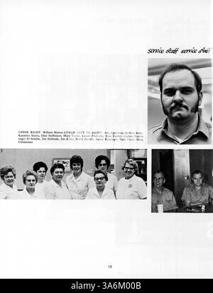 Dieses Jahrbuch der Marshall University spiegelt die Erfahrungen von Studenten, Lehrkräften, Leichtathletik und Campus-Clubs während des akademischen Jahres 1971-1972 wider. Stockfoto