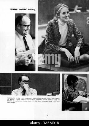 Dieses Jahrbuch 1972 von der Marshall University spiegelt das pulsierende Studentenleben und die akademischen Leistungen des Schuljahres 1971-1972 wider. Stockfoto