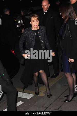 Februar 2015 - London, England, Vereinigtes Königreich - Kristin Scott Thomas nimmt an der Charles Finch & Chanel Pre BAFTA Party bei Annabel's Teil (Kreditbild: © Ferdaus Shamim/ZUMA Wire) Stockfoto