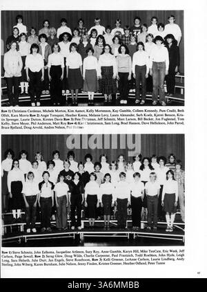 Dieses 1980 Antler Jahrbuch der Minnehaha Academy dokumentiert das akademische Jahr 1979-1980 und zeigt Studenten, Dozenten, Leichtathletik und Vereine. Fehlende Seiten 55, 56 und 59-62. Stockfoto