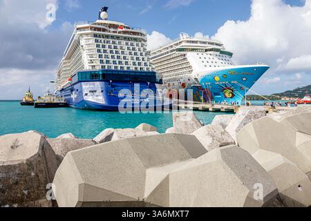 Philipsburg Sint St. Saint Maarten, Great Bay, Kreuzfahrthafen Pier, Norwegian Cruise Line NCL Breakaway Ship 11-tägige Reiseroute, Celebrity Eclipse Valletta, CEL Stockfoto