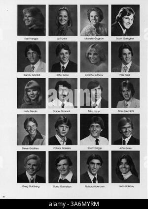 Das 1982 Warrior Yearbook der Hopkins Eisenhower High School dokumentiert die wichtigsten Ereignisse, sportlichen Leistungen und Schülerleistungen des Schuljahres 1981-1982. Stockfoto
