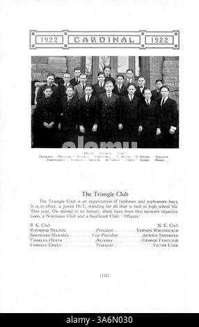 Die Ausgabe 1922 des Jahrbuchs „The Cardinal“ der East High School beleuchtet die Schüler, Lehrer, Sportteams und außerschulischen Aktivitäten während des akademischen Jahres 1921-1922 in Minneapolis. Stockfoto