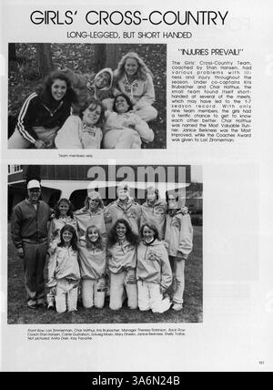 Das 1982 Warrior Yearbook der Hopkins Eisenhower High School zeigt die wichtigsten Ereignisse und Meilensteine aus dem Schuljahr 1981-1982, einschließlich des Schülerlebens und der Leichtathletik. Stockfoto