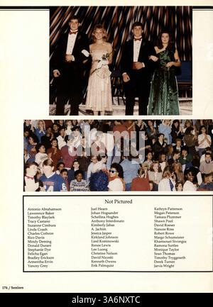 Dieses Wahian Jahrbuch 1987 beleuchtet die Erfahrungen von Studenten und Dozenten an der Washburn High School und dokumentiert Sport, akademische Leistungen und bedeutende Schulveranstaltungen aus dem Jahr 1986-1987. Stockfoto