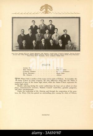 Das Edison Jahrbuch 1928 erfasst die akademischen und außerschulischen Aktivitäten der Edison High School und dokumentiert Schüler, Lehrer, Vereine, Leichtathletik, und bemerkenswerte Ereignisse aus dem Schuljahr 1927-1928. Stockfoto